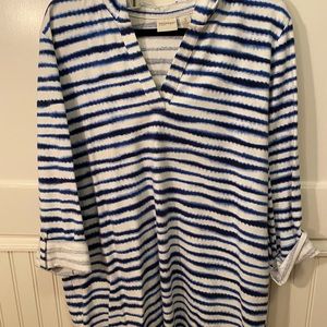 Chico’s Zenergy split neck hoodie, Size 3, Size XL/16